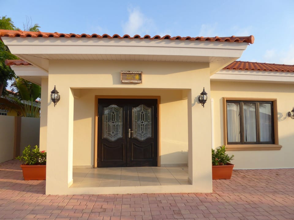 Welcome to VILLA SOLEIL, THE ARUBA SUN HOUSE!