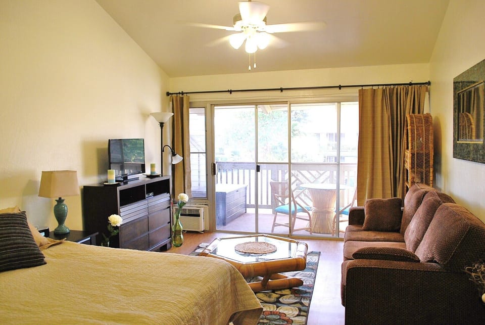 Open layout studio condo