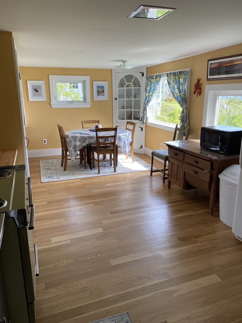 Spacious kitchen area