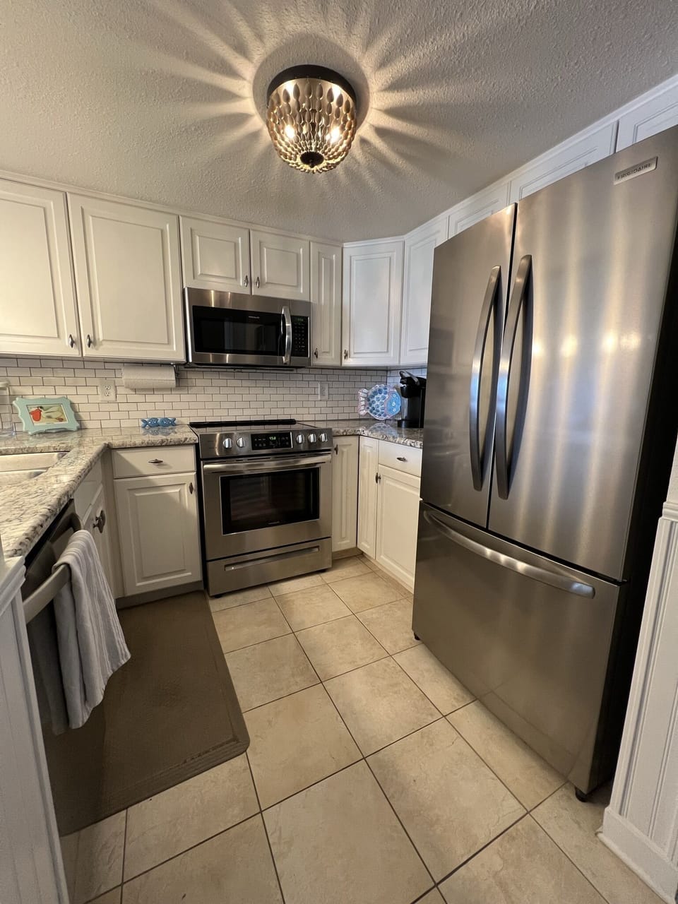 Kitchen with all new appliances November 2022