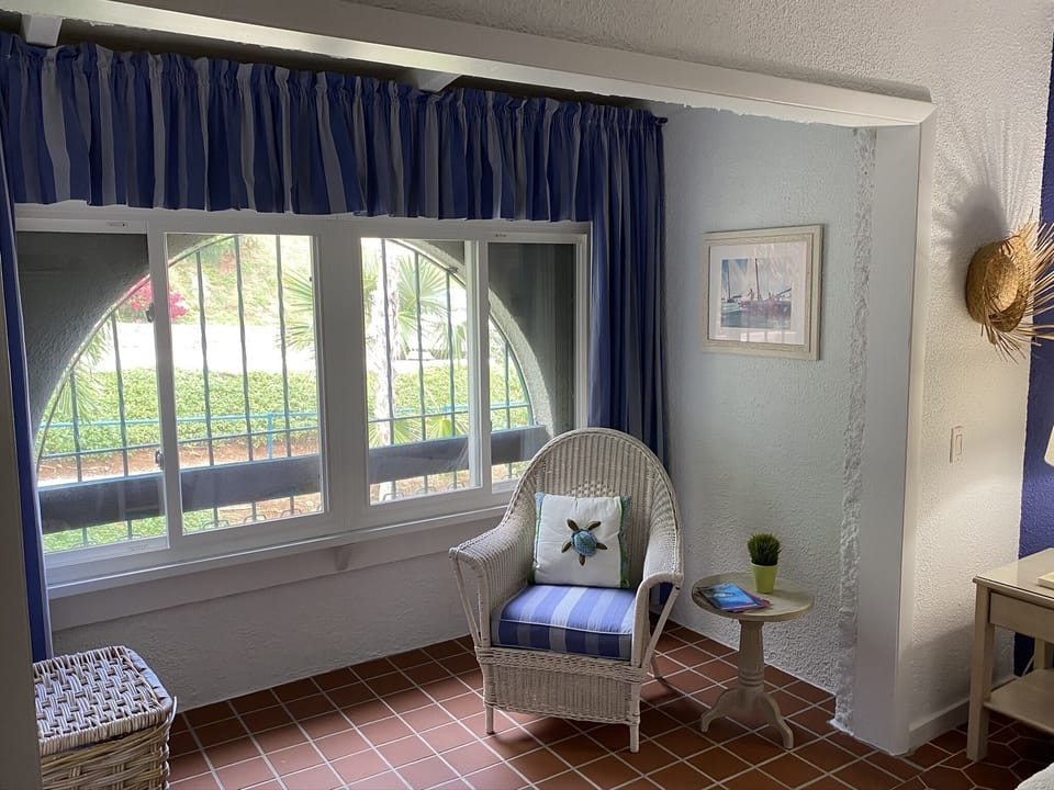 Guest Bedroom alcove