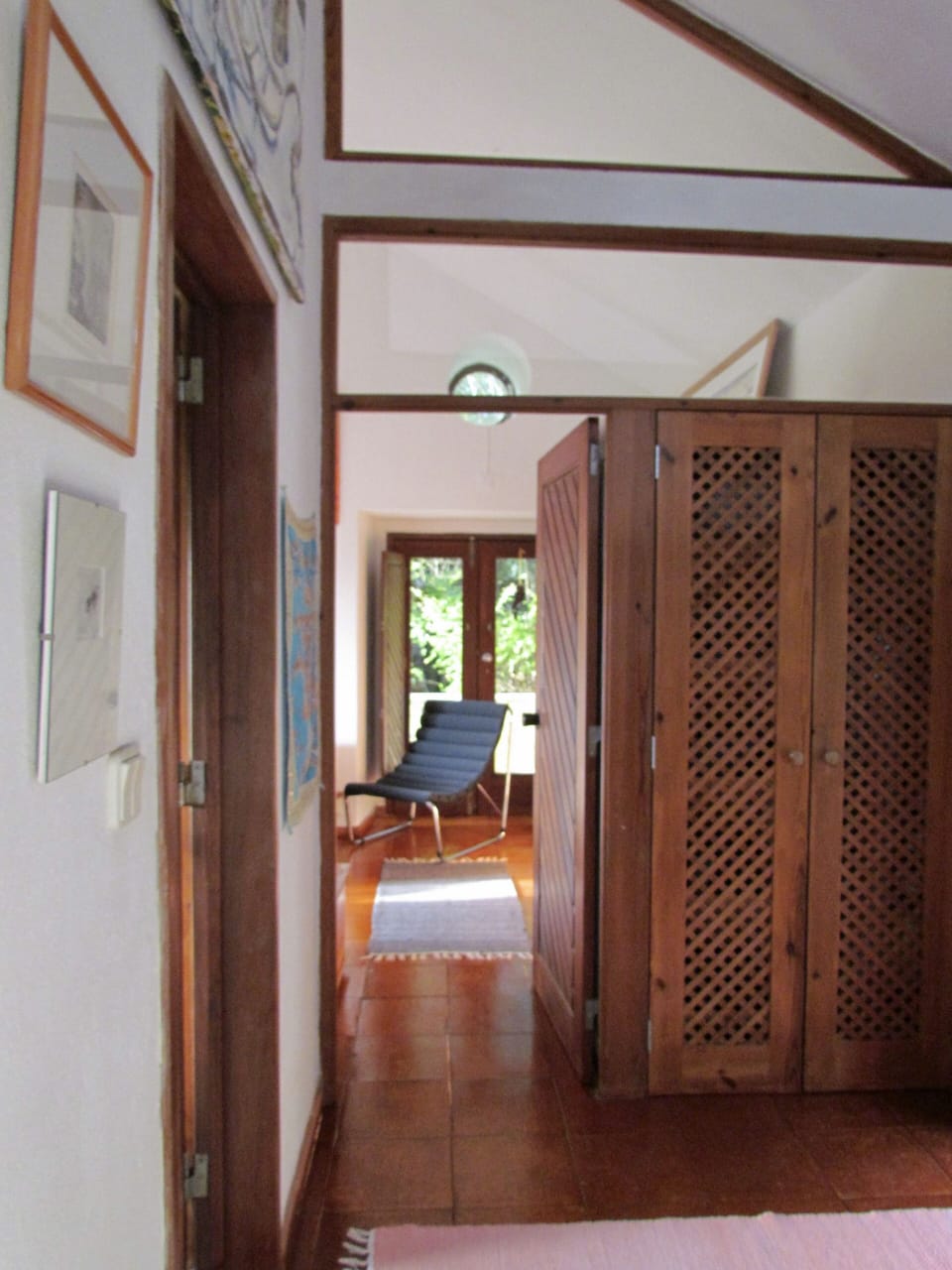 Hall between upstairs bedrooms