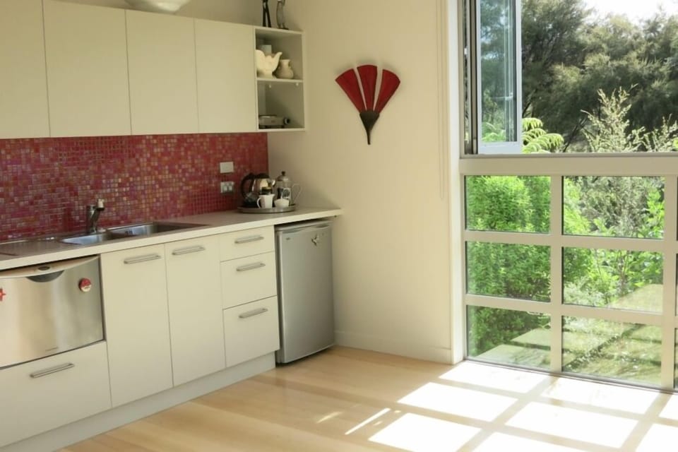 Studio kitchenette