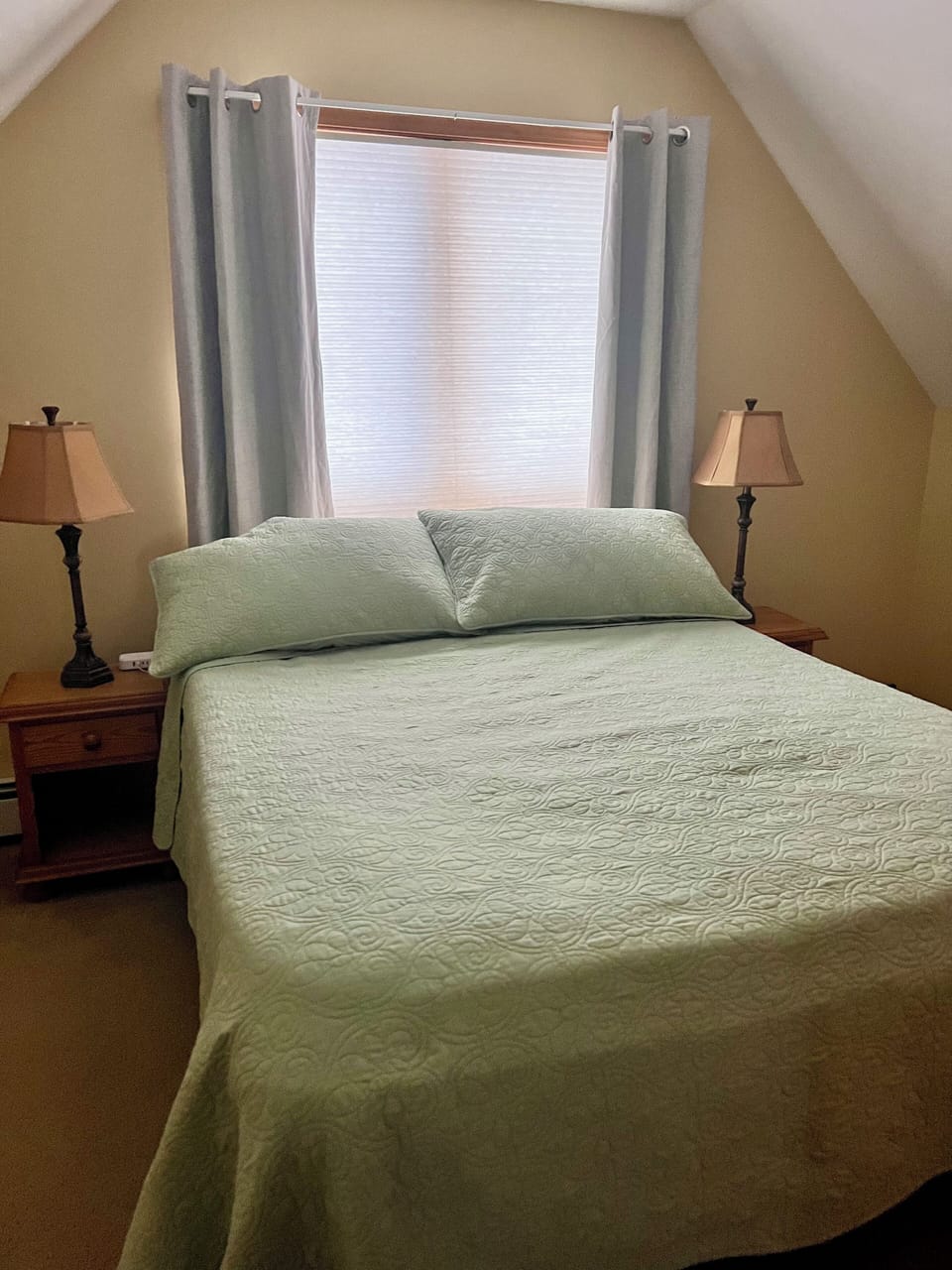 Second floor queen bedroom.