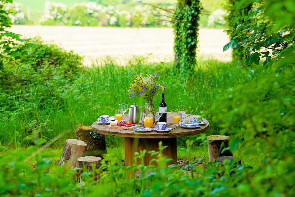 Dining in the great outdoors at Glenview Lodge. Your Irish countryside escape.