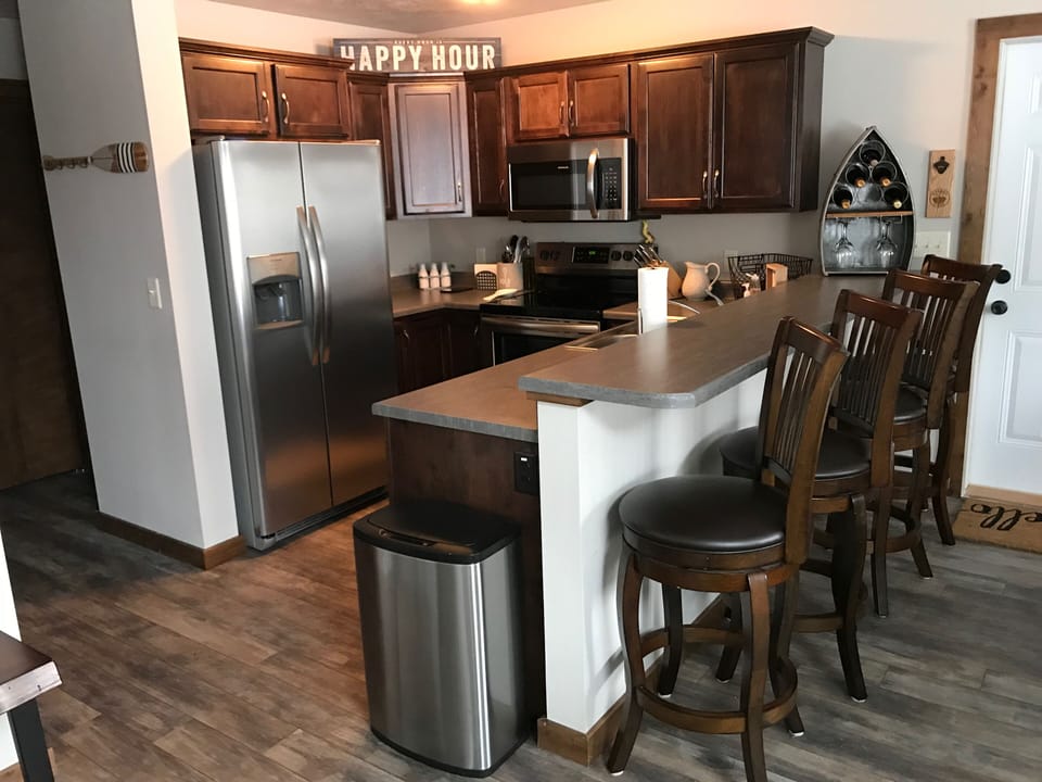 Kitchen and Bar
