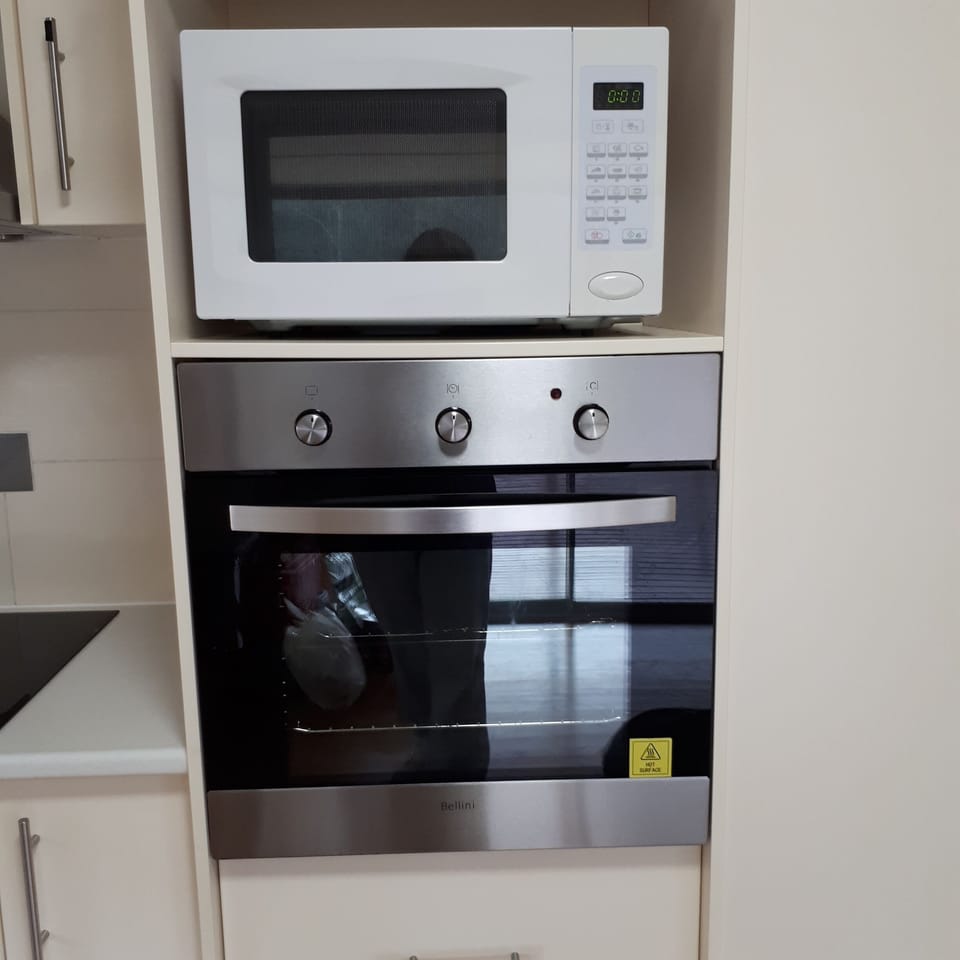 Oven & microwave