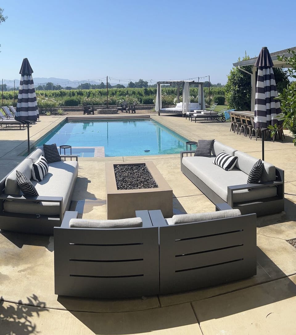 Large, Modern, Comfortable Outdoor Seating Areas