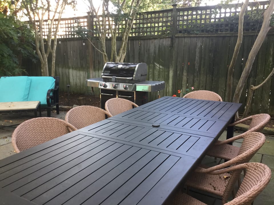 Patio dining for 12, Weber grill & conversation seating