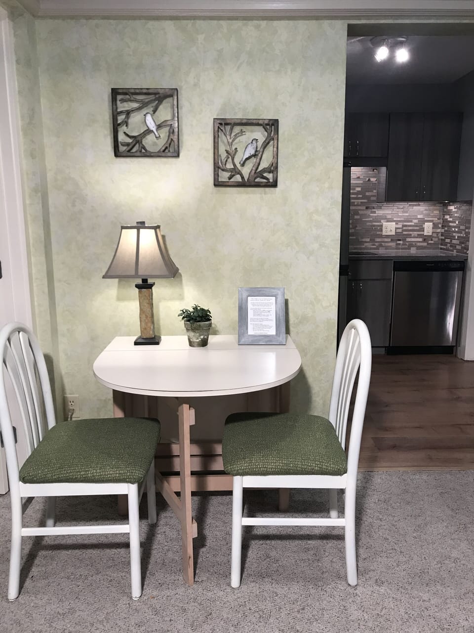 Drop leaf table seats 4
