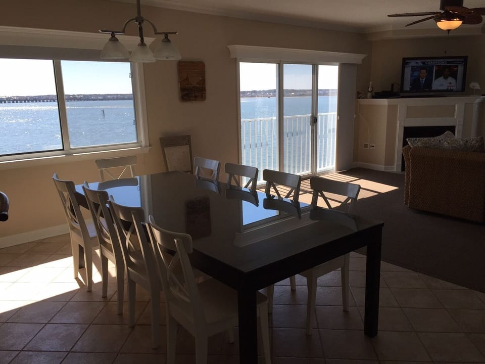 Dining room Seating for 10 plus