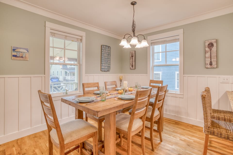 Dining with cutlery