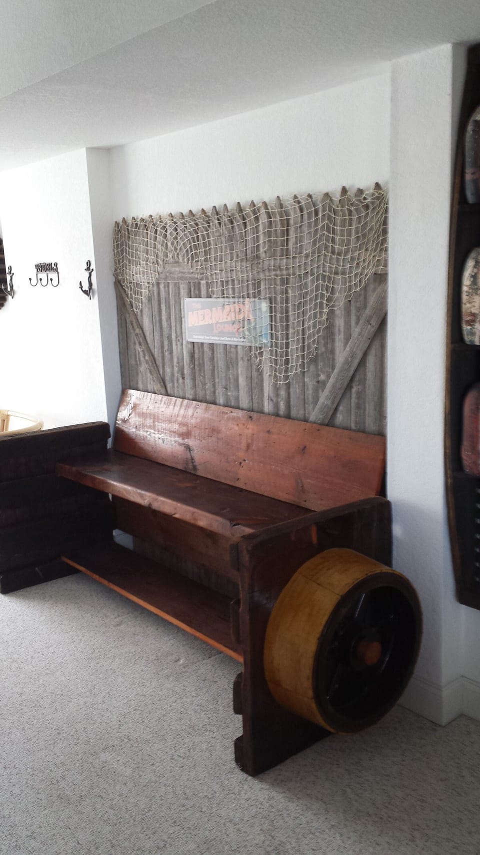 Mermaid hallway, place to come in from the beach or pool and unload!
