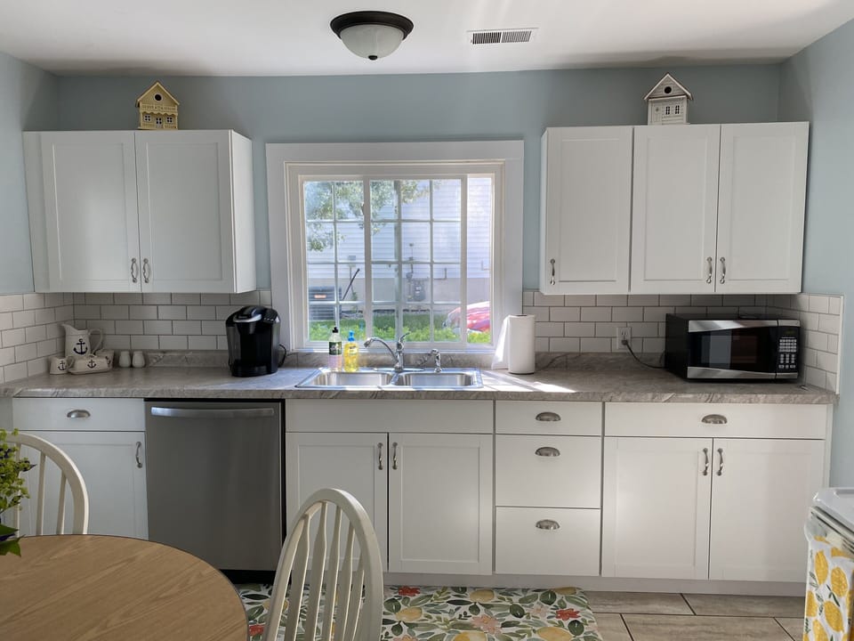 New kitchen- dishwasher, microwave, garbage disposal. Fully furnished. 
