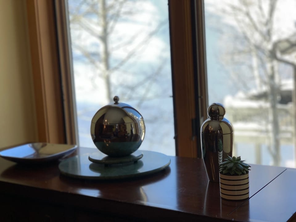 Dining area window view.