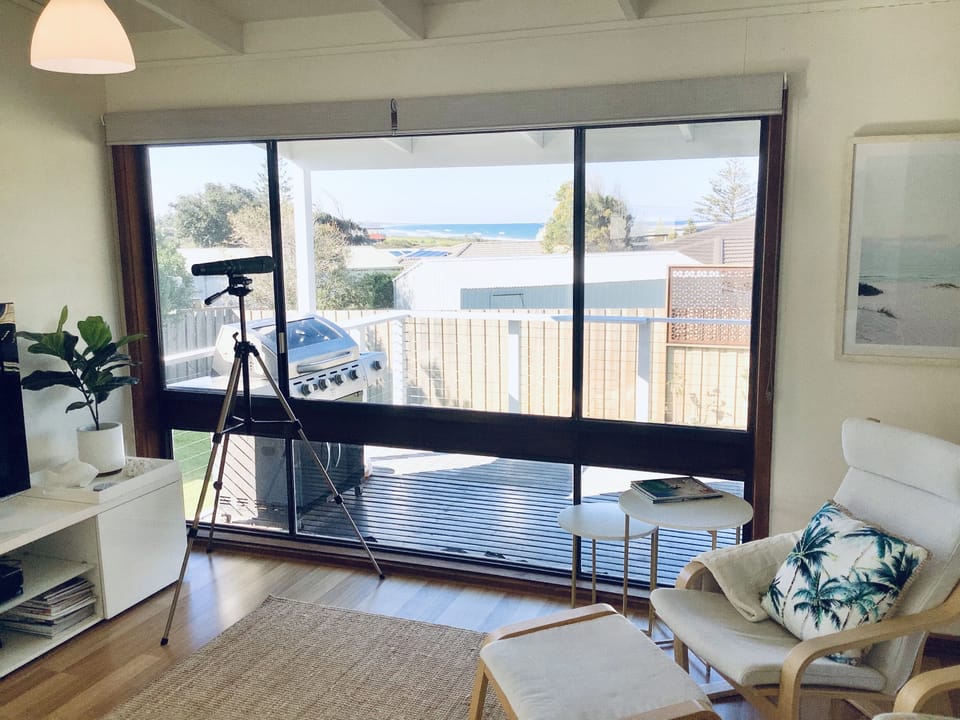 Views to ocean from main living area