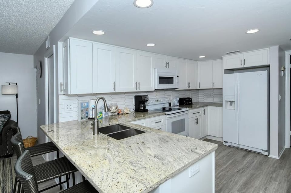 Beautiful kitchen with plenty of storage 