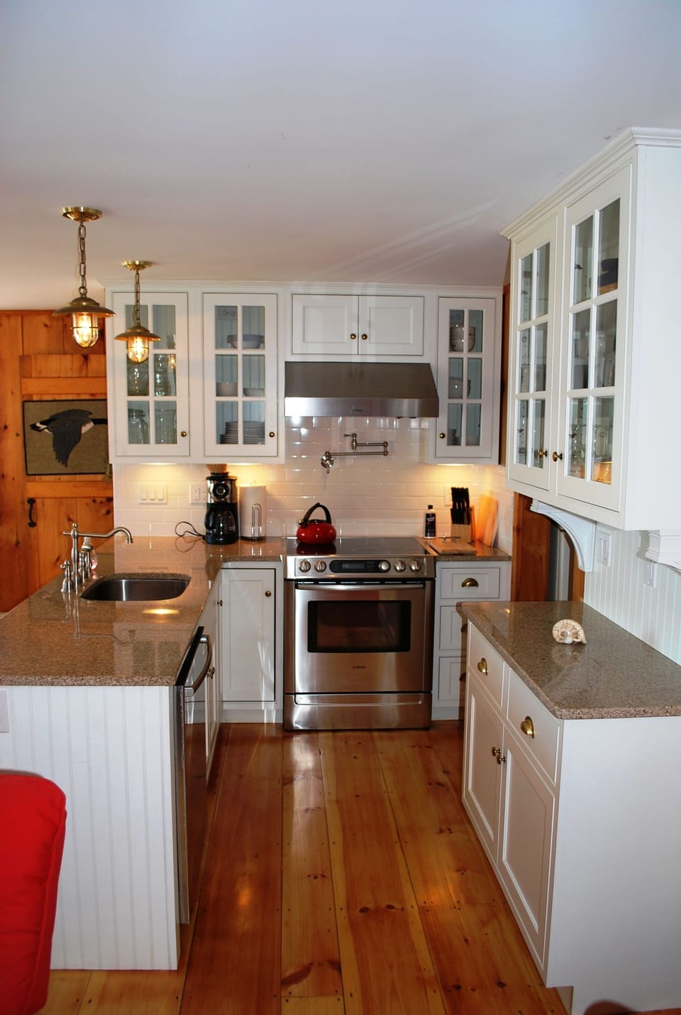 Newly remodeled kitchen with granite countertops and top of the line appliances.