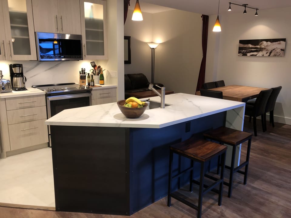 island kitchen 