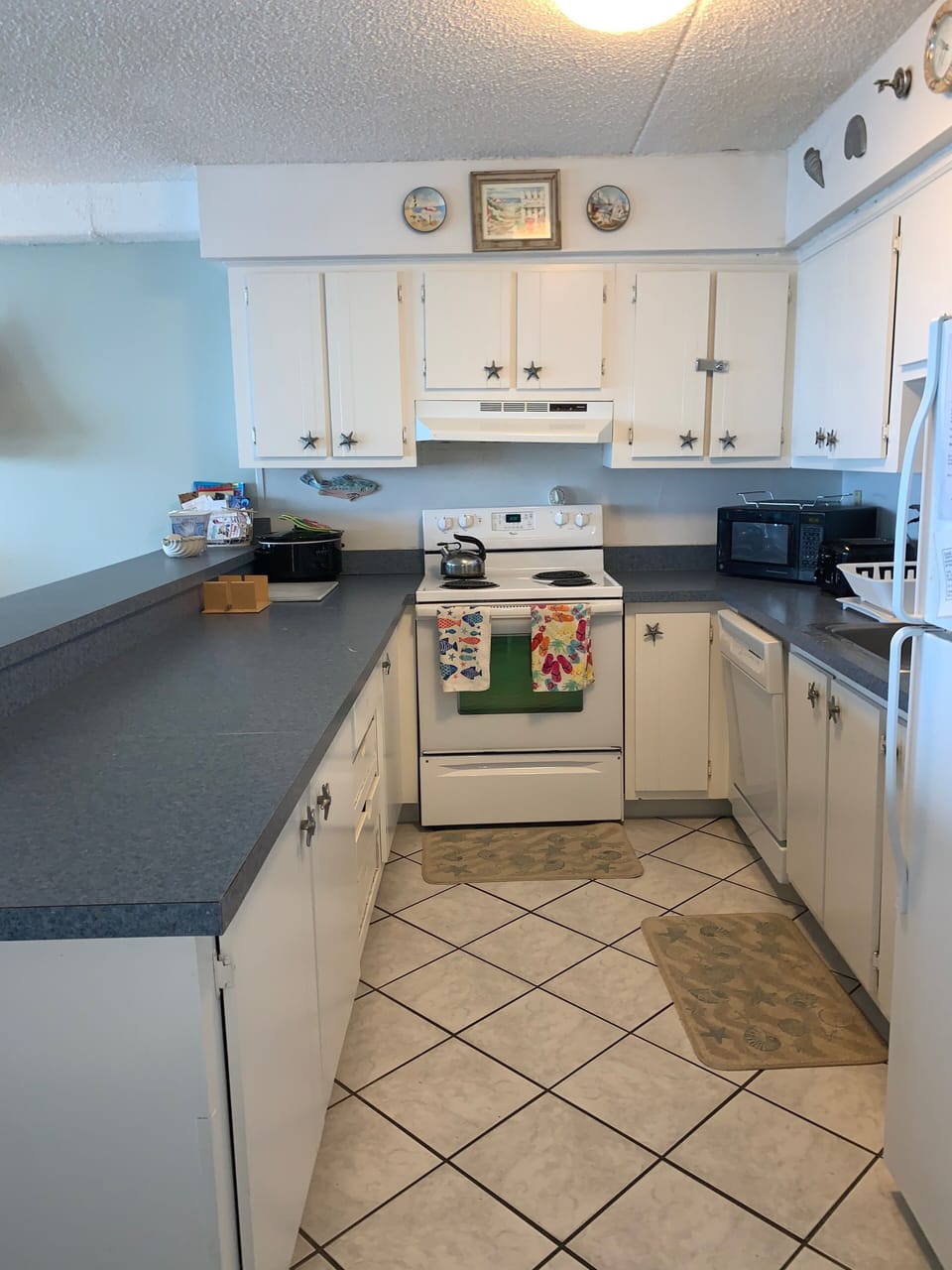 Fully-stocked kitchen. Equipped with all you would need in a home away from home