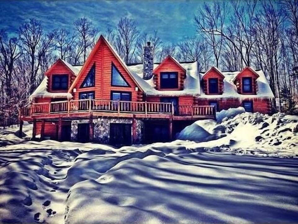 Located in the Okemo Mt. Community, a mile to the base lodge