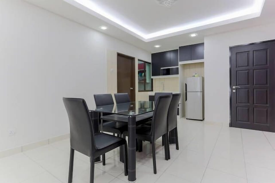 Indah Alam Vacation Home