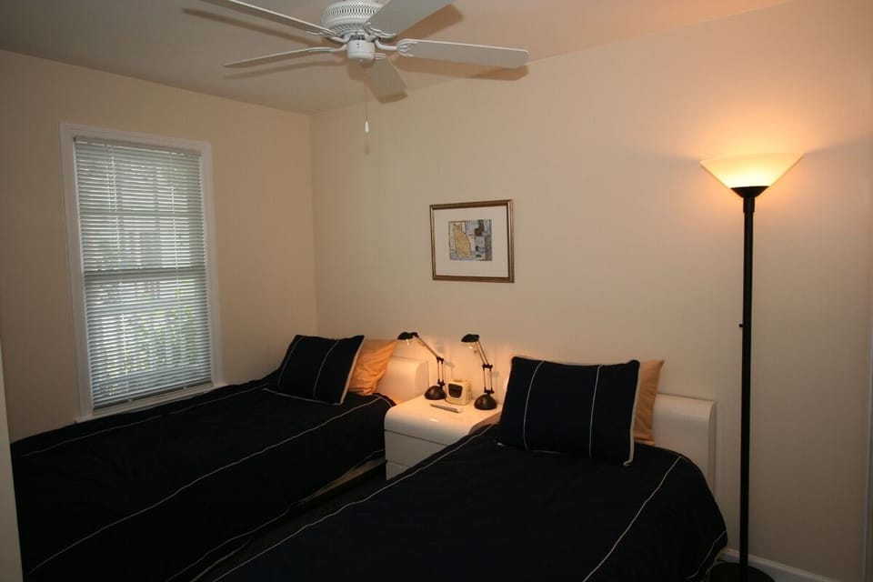 Twin Bedroom