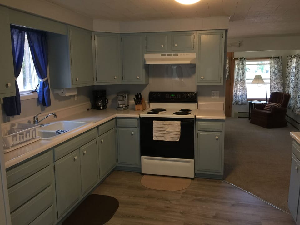 Fully equip kitchen 