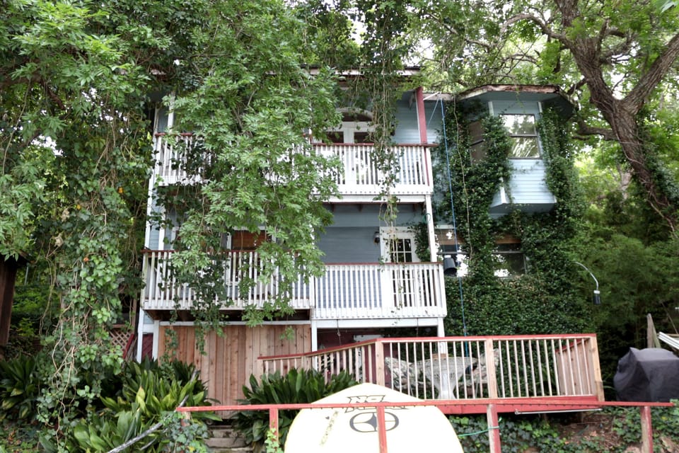 lake side of house