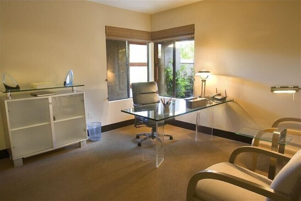full office for business or personal needs