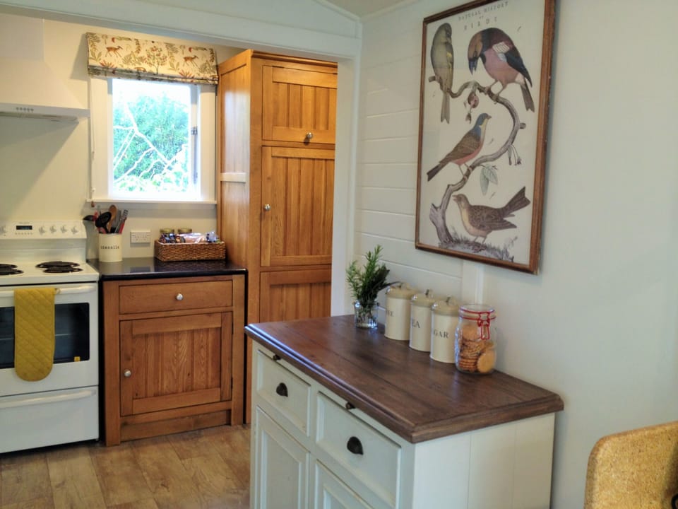 Fully equipt kitchen 