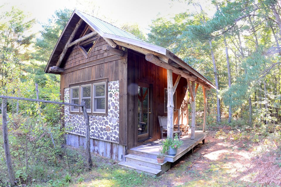 Add-on Cabin for your extra family/guests. Photo by John Finn.