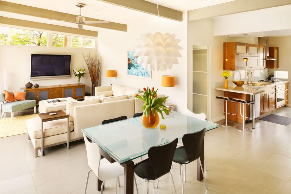 Mid-century Meiselman architecture with contemporary look and feel