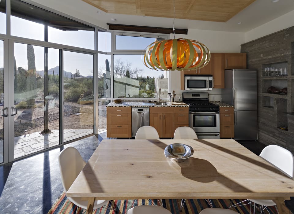 Fully equipped kitchen incl. gas stove/oven and Bosch dishwasher
