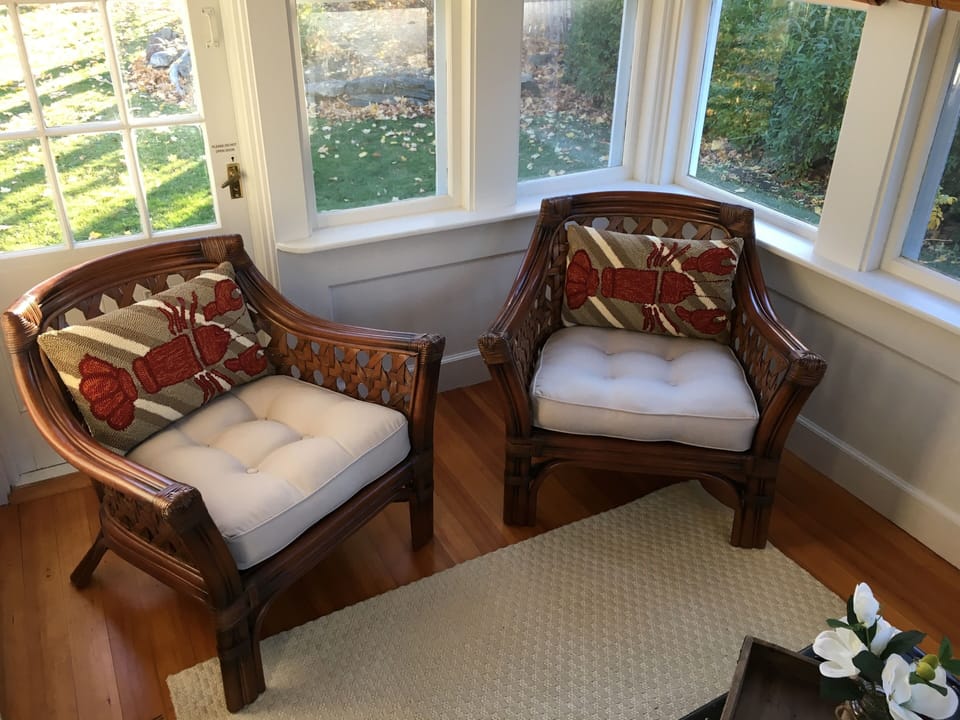 Room for everyone on the sun porch!
