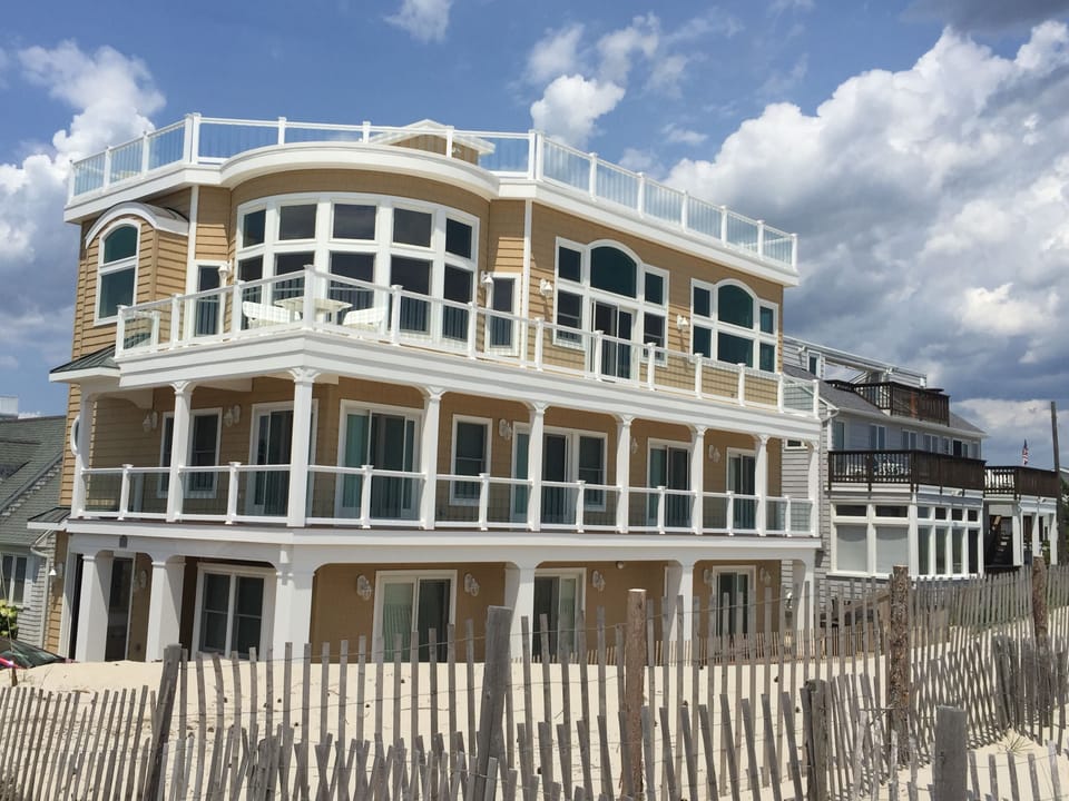 Dream Home with three side looking at ocean