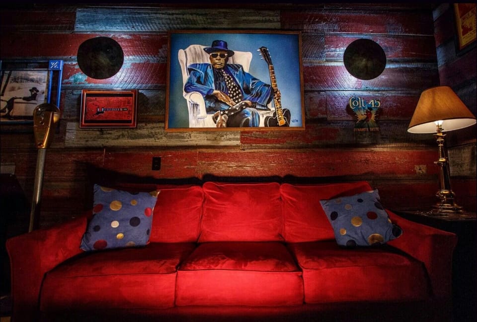 Entertainment room