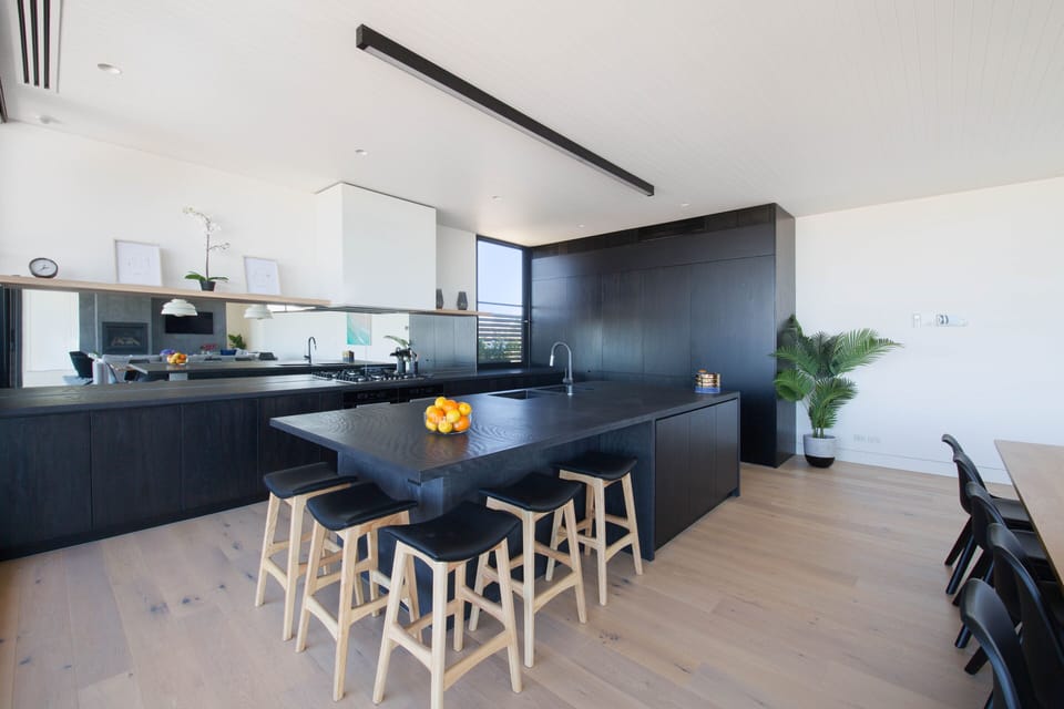 Fully equipped kitchen with dual Miele ovens, dishwasher, coffee machine & more!