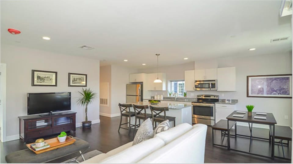 Living room - 204
