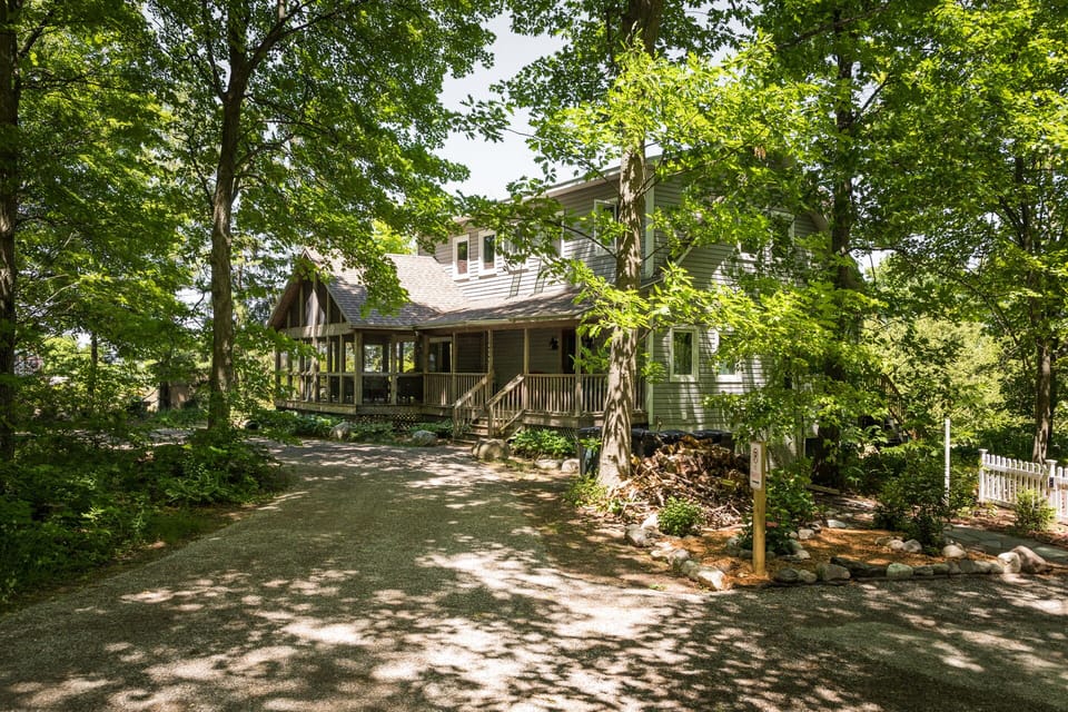 Roby's Retreat is tucked into the woods