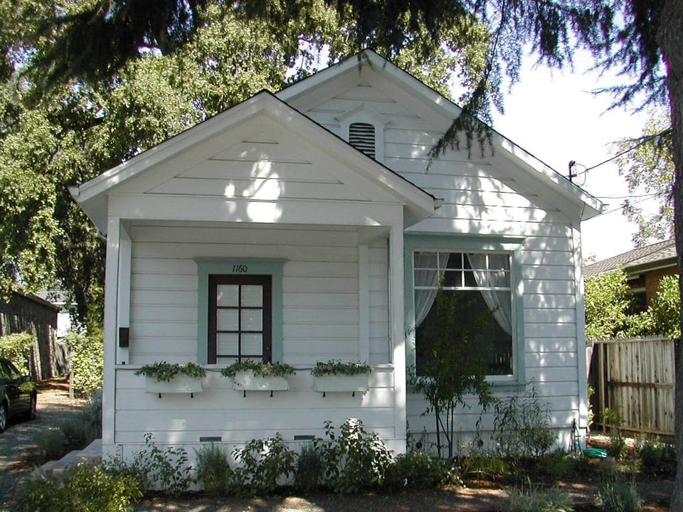 Charming Wine Country Cottage
