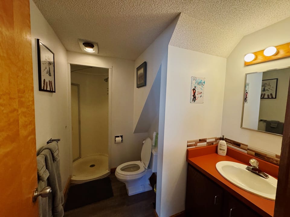 Upstairs Bathroom