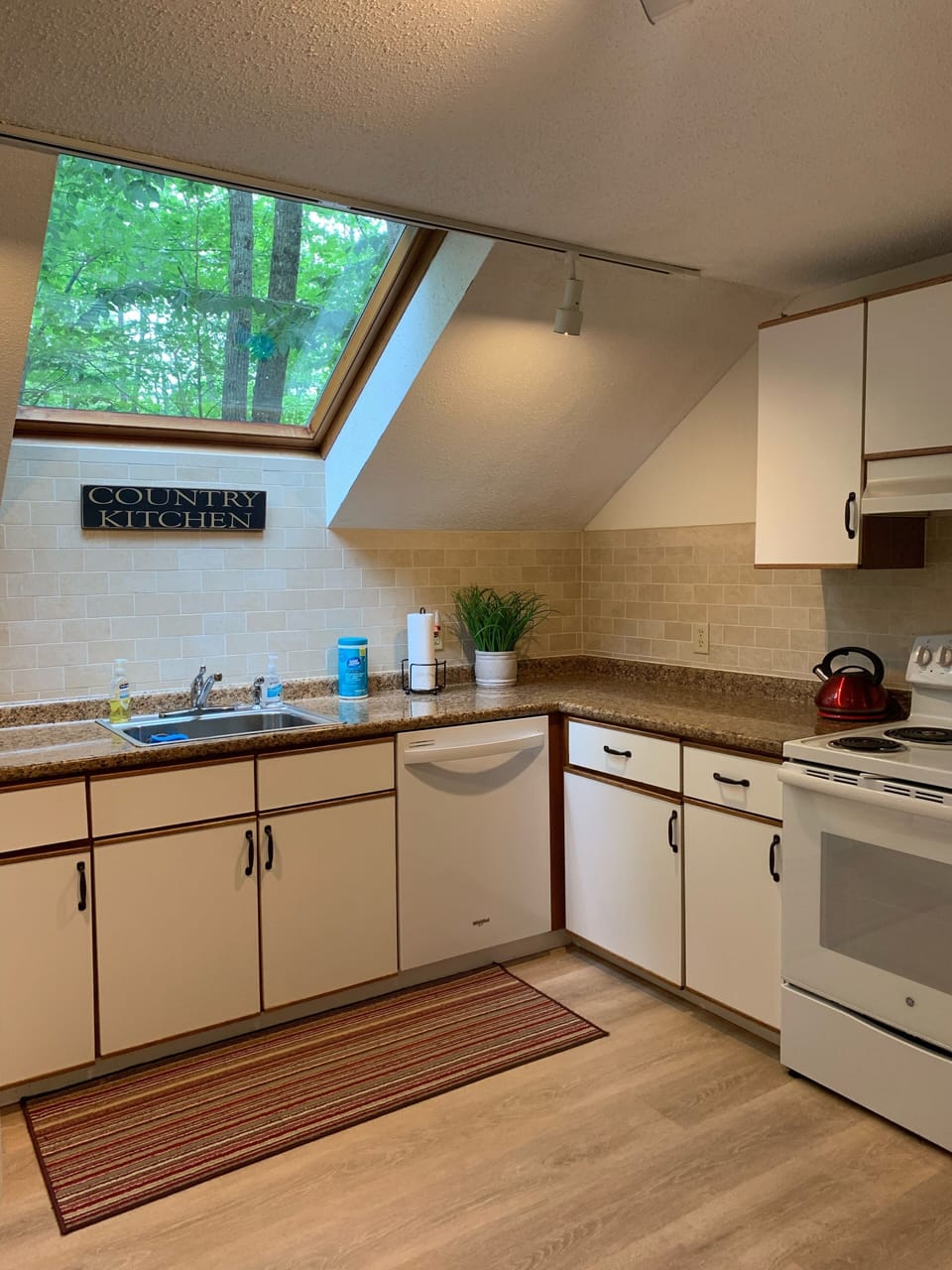 Bright kitchen