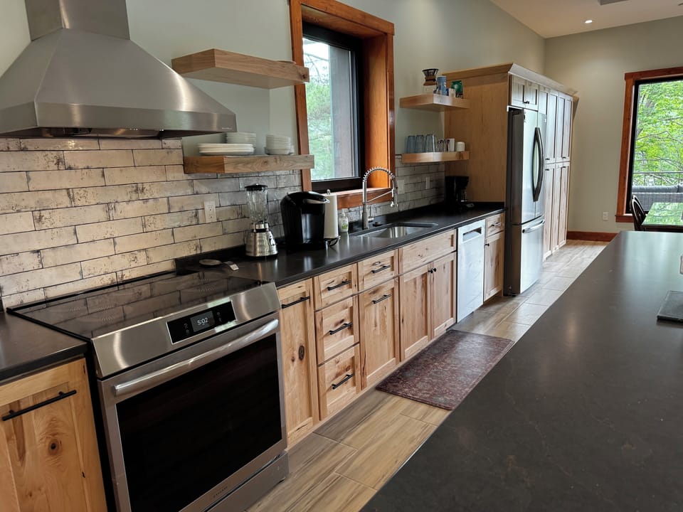 Kitchen - Main level