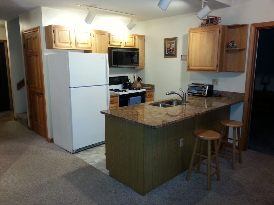 Jack O Lantern Townhouse Kitchen