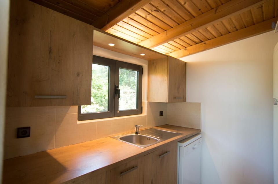 Fully equipped BBQ Kitchenette 