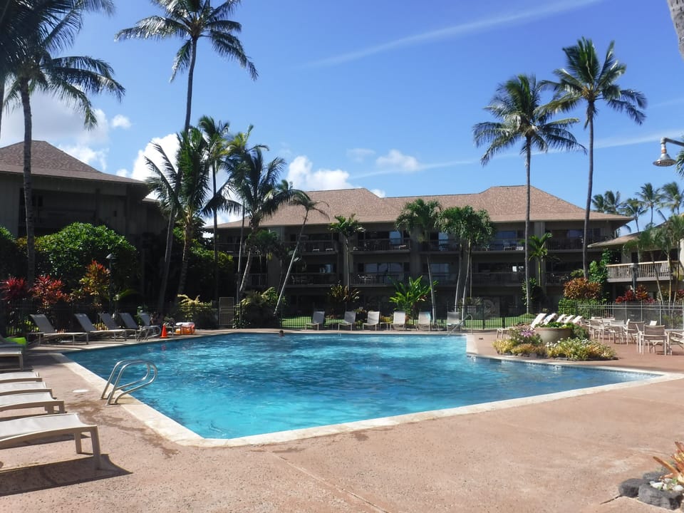 Huuuge pool