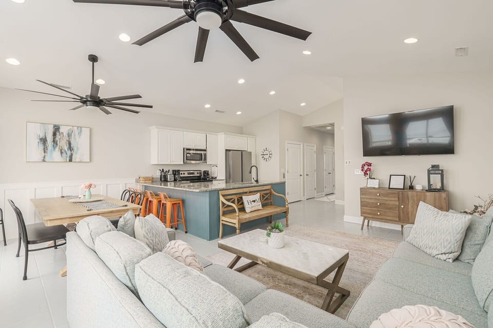 Living Area II