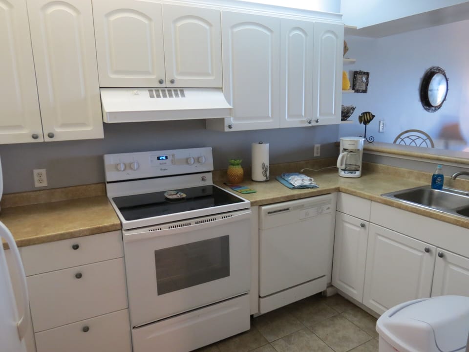 Kitchen with full size appliances
