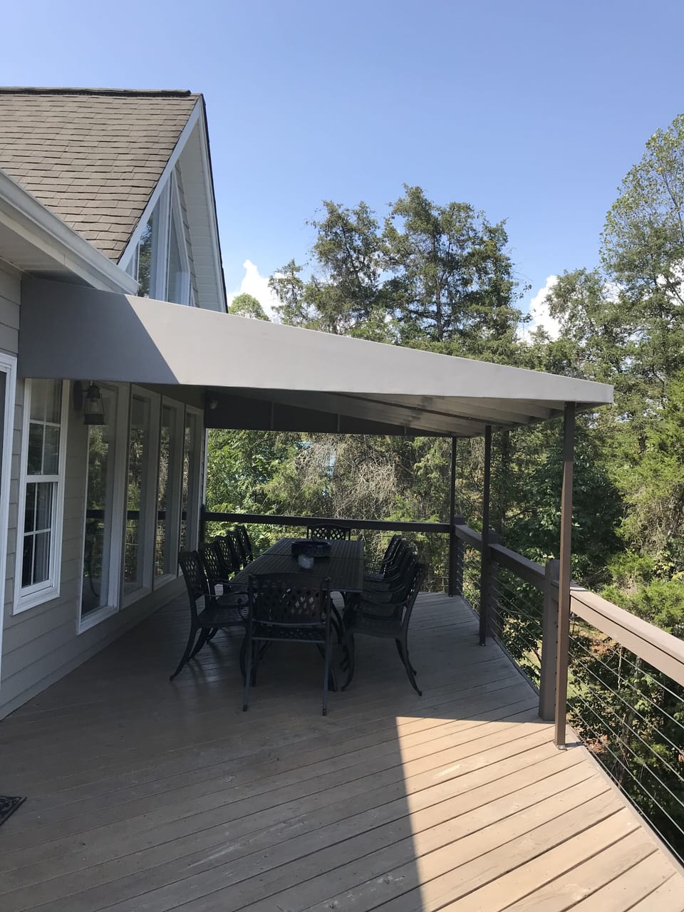 Upper deck